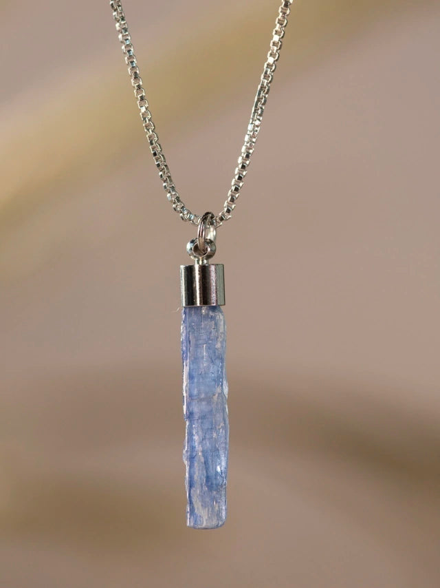 Colar de Cianita Azul