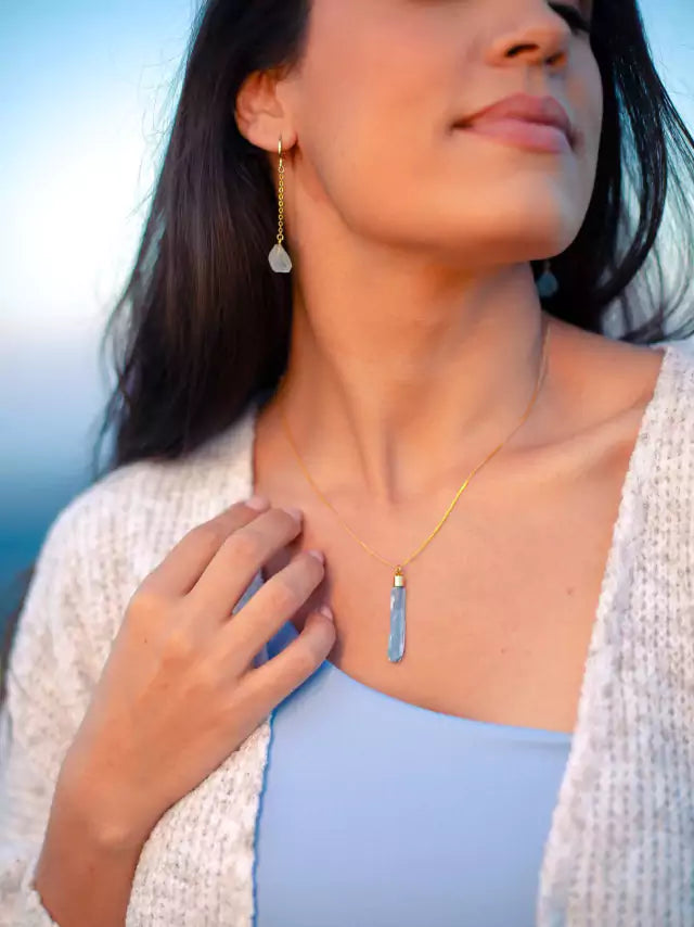 Colar de Cianita Azul