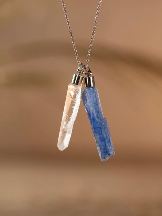 Escapulário Conexão - Cianita Azul e Quartzo incolor