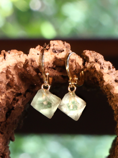 Brinco Essência: Fluorita Octaédrica